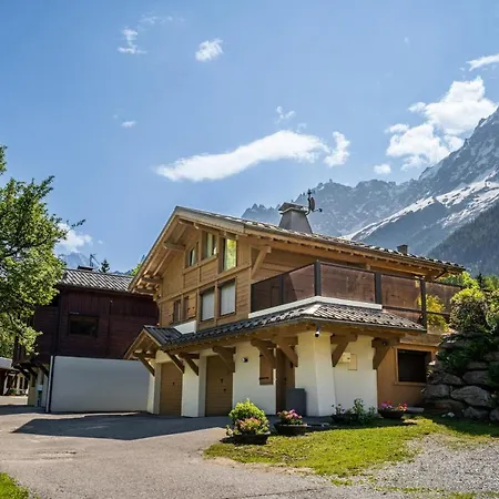 Grosse Pierre 180m2 Cheminee Jacuzzi Vue Taconnaz 木屋